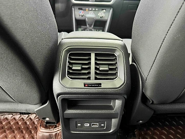 Volkswagen Tiguan, 2022г., передний привод, робот