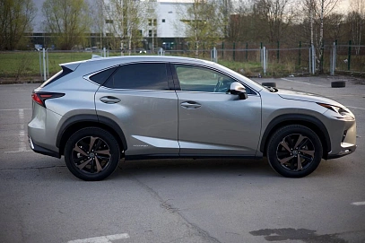 Lexus NX, 2021г., полный привод, вариатор