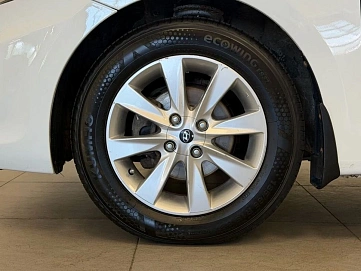 Hyundai Solaris, 2013г., передний привод, механика