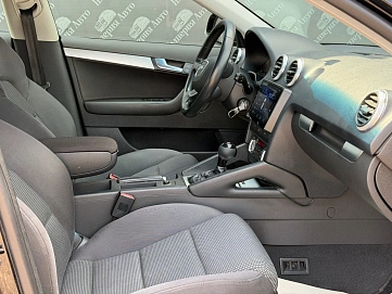 Audi A3, 2008г., передний привод, робот