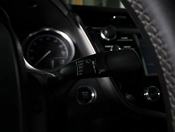 Toyota Camry, 2019г., передний привод, автомат