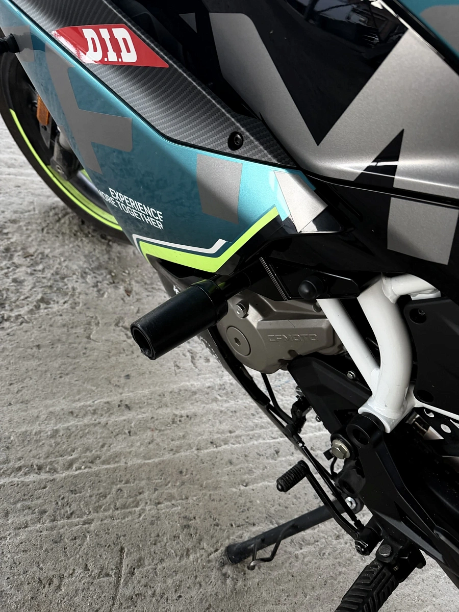 CFMoto 300SR, 2022г.