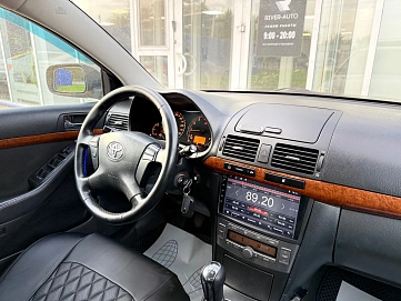 Toyota Avensis, 2006г., передний привод, механика