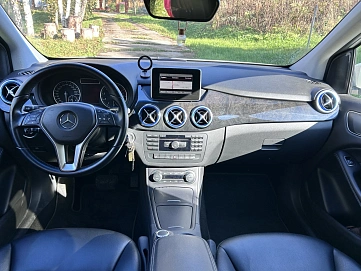 Mercedes-Benz B-Класс, 2012г., передний привод, робот