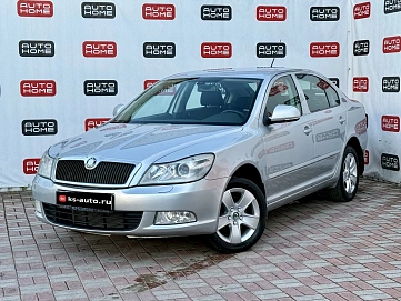 Skoda Octavia, 2010г., передний привод, робот