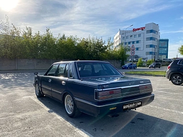 Nissan Cedric, 1986г., задний привод, автомат