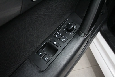 Volkswagen Passat, 2011г., передний привод, робот