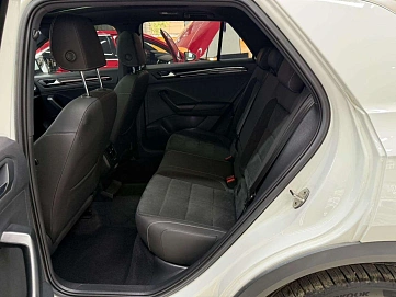 Volkswagen T-Roc, 2021г., полный привод, робот