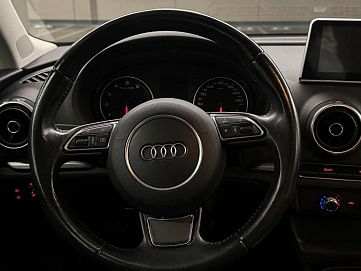 Audi A3, 2016г., передний привод, робот