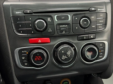 Citroen C4, 2012г, передний привод, автомат