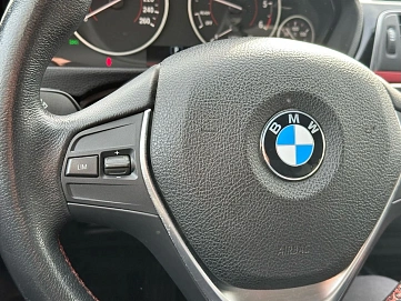 BMW 3 серии, 2018г., задний привод, автомат
