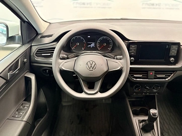 Volkswagen Polo, 2020г., передний привод, механика