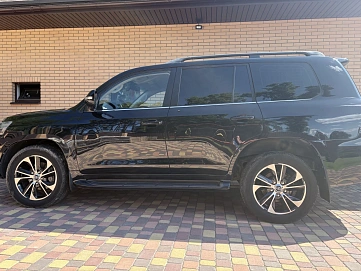 Toyota Land Cruiser, 2016г, полный привод, автомат