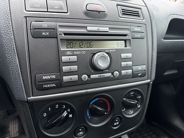 Ford Fiesta, 2007г., передний привод, робот