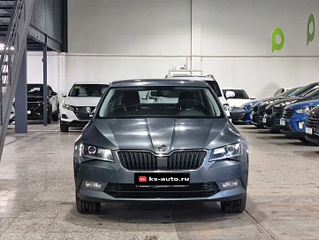 Skoda Superb, 2017г., передний привод, робот