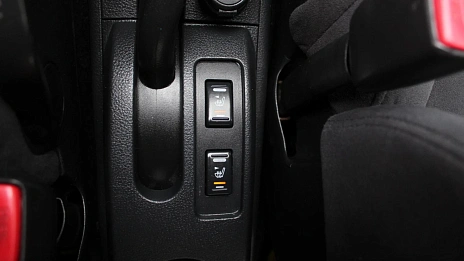 Nissan Tiida, 2008г., передний привод, механика
