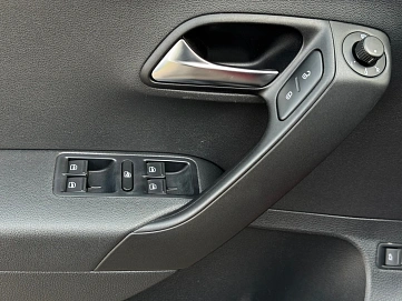 Volkswagen Polo, 2019г., передний привод, автомат