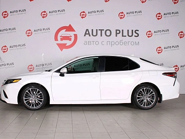 Toyota Camry, 2019г., передний привод, автомат