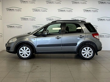 Suzuki SX4, 2013г., полный привод, механика