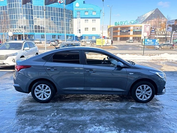 Hyundai Solaris, 2022г., передний привод, автомат