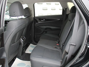Kia Sorento, 2020г., передний привод, автомат