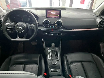 Audi Q2, 2022г., передний привод, робот