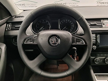 Skoda Octavia, 2014г., передний привод, робот