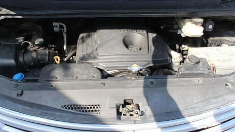 Hyundai Grand Starex, 2009г., передний привод, автомат