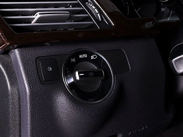 Mercedes-Benz E-Класс, 2013г., задний привод, автомат