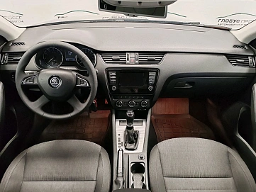 Skoda Octavia, 2014г., передний привод, робот
