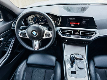BMW 3 серии, 2020г., полный привод, автомат