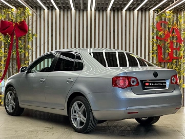 Volkswagen Jetta, 2008г., передний привод, автомат