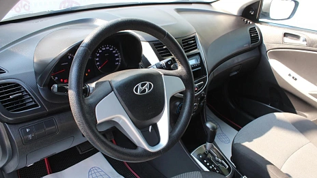 Hyundai Solaris, 2014г., передний привод, механика