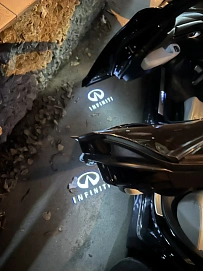 Infiniti Q70, 2015г., полный привод, автомат