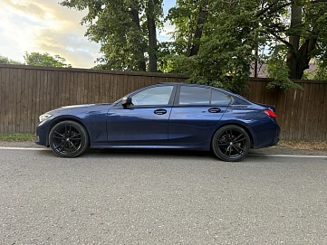 BMW 3 серии, 2019г, задний привод, автомат