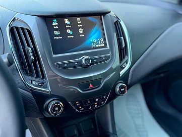 Chevrolet Cruze, 2018г., передний привод, автомат