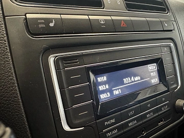Volkswagen Polo, 2017г., передний привод, автомат