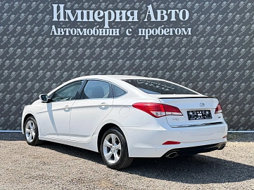 Hyundai i40, 2013г., передний привод, автомат