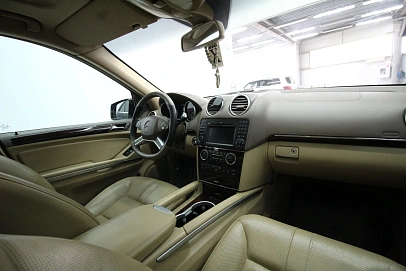 Mercedes-Benz M-Класс, 2010г., полный привод, автомат