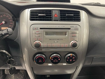 Suzuki Liana, 2005г., передний привод, механика