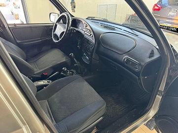 Chevrolet Niva, 2008г., полный привод, механика