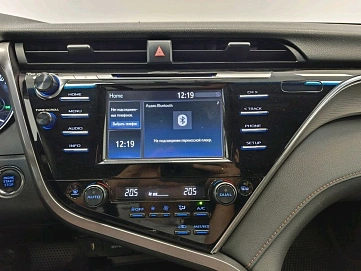 Toyota Camry, 2019г., передний привод, автомат