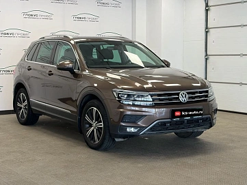 Volkswagen Tiguan, 2017г., полный привод, робот