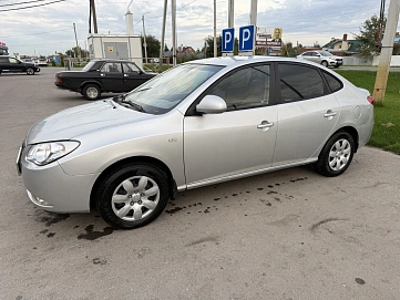Hyundai Elantra, 2008г., передний привод, механика