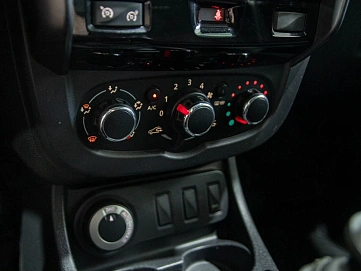 Renault Duster, 2015г., полный привод, механика