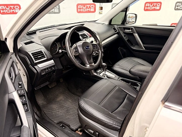 Subaru Forester, 2015г., передний привод, вариатор