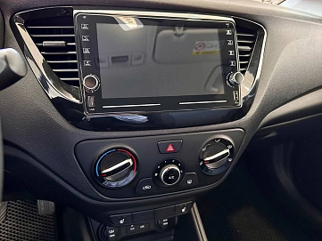 Hyundai Solaris, 2017г., передний привод, механика