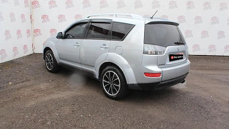 Mitsubishi Outlander, 2006г., передний привод, механика