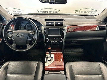Toyota Camry, 2013г., передний привод, автомат