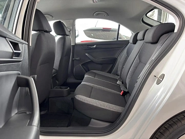 Skoda Rapid, 2021г., передний привод, автомат
